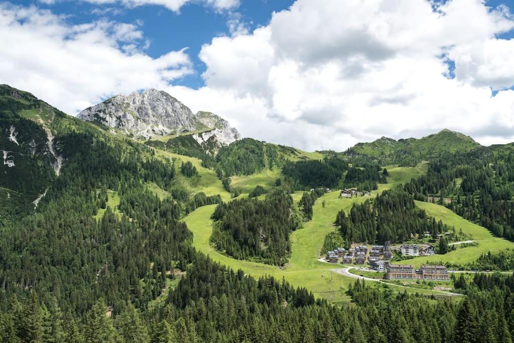 Gemuetliche Huette In Den Bergen Villa Sonnenalpe Nassfeld Dış mekan fotoğraf