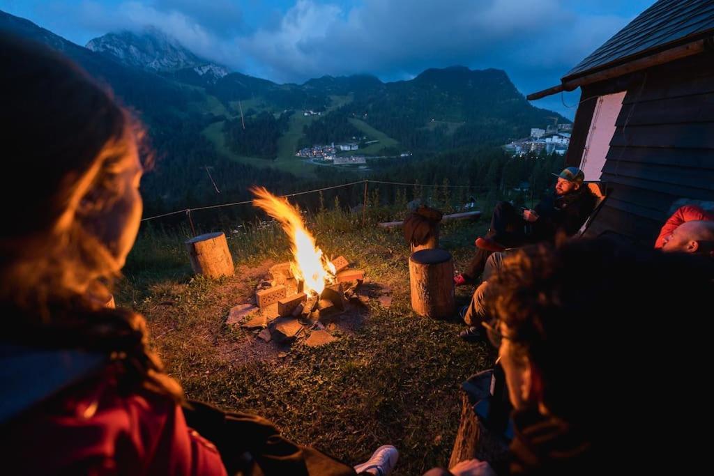 Gemuetliche Huette In Den Bergen Villa Sonnenalpe Nassfeld Dış mekan fotoğraf