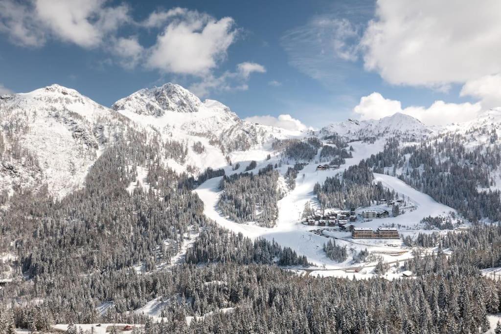 Gemuetliche Huette In Den Bergen Villa Sonnenalpe Nassfeld Dış mekan fotoğraf